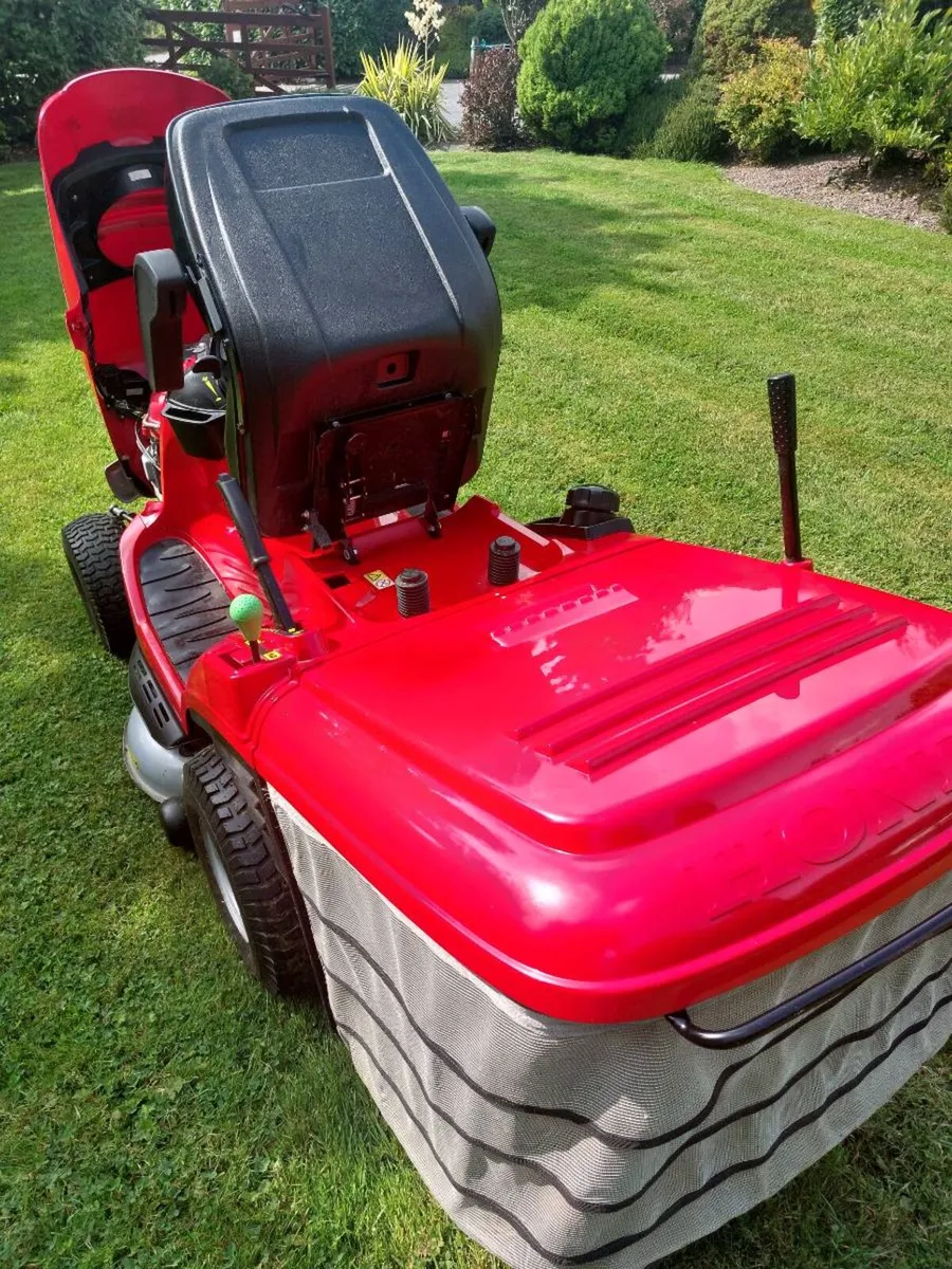 Ride on lawnmowers - Image 4