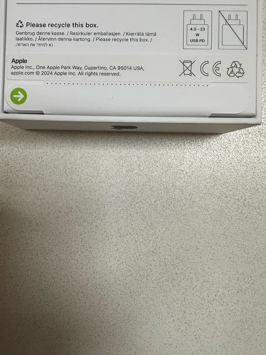 Brand new sealed iPhone 16, unlocked - Image 3