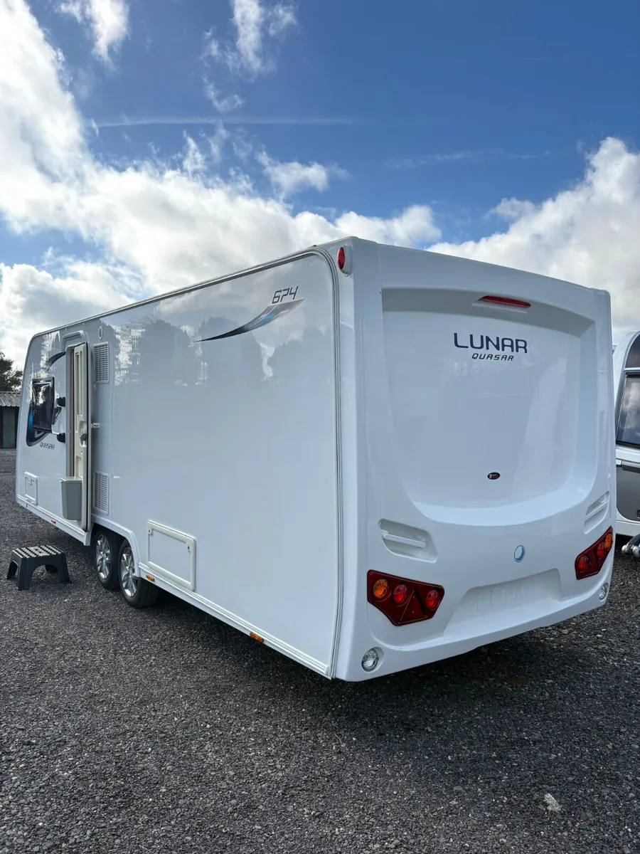 2018 Lunar Quasar 4 Berth Island Bed Caravan - Image 3