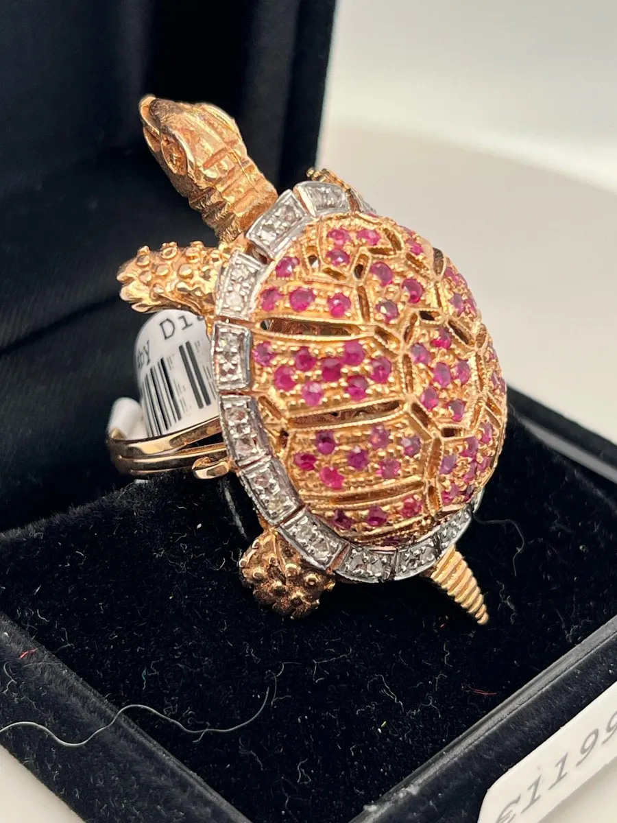 9k rose & white gold turtle ring, ruby & diamond - Image 2