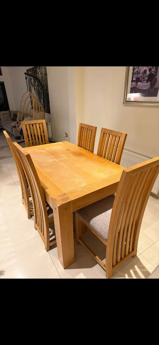 Table and 6 chairs - Image 2