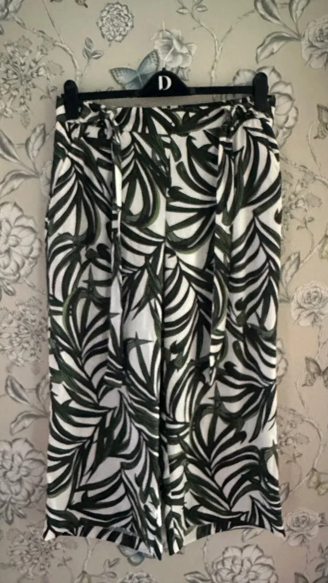 Womens trousers 14 - Image 1