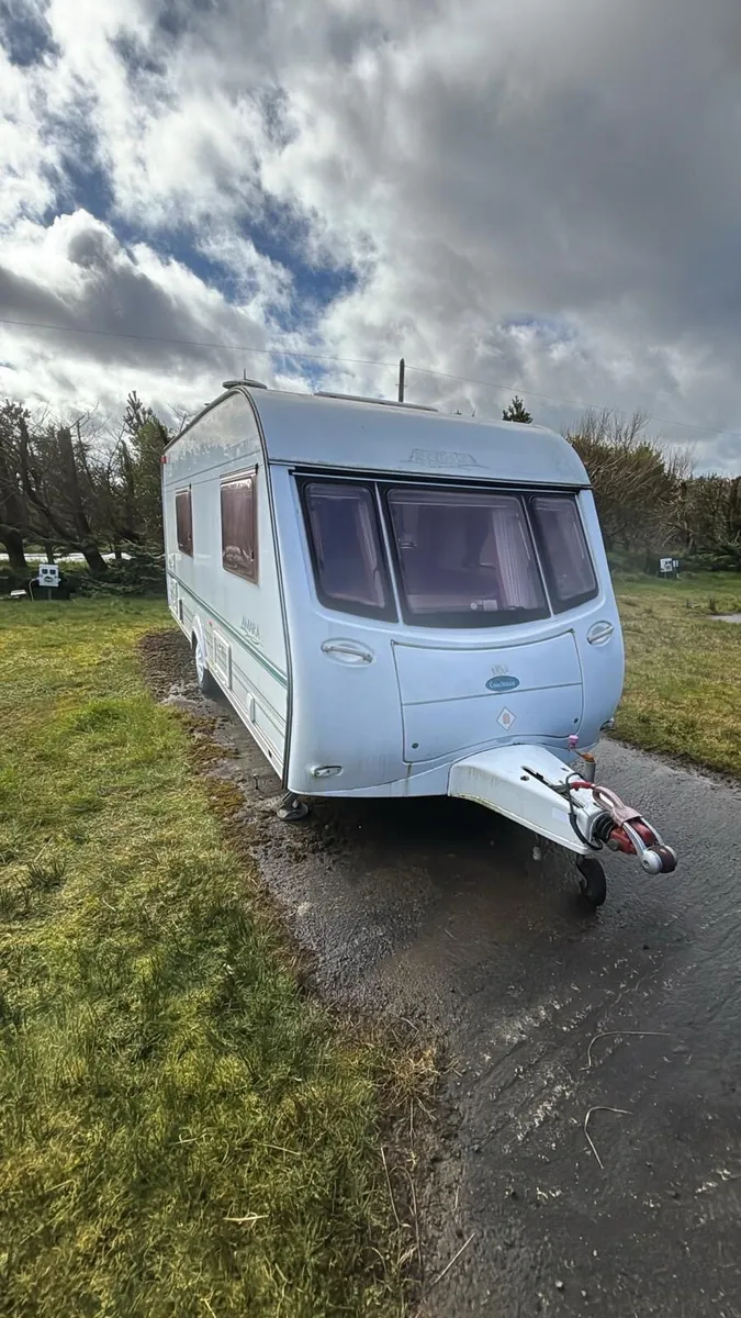 MINT Coachman 4 Berth + Awning Caravan - Image 2