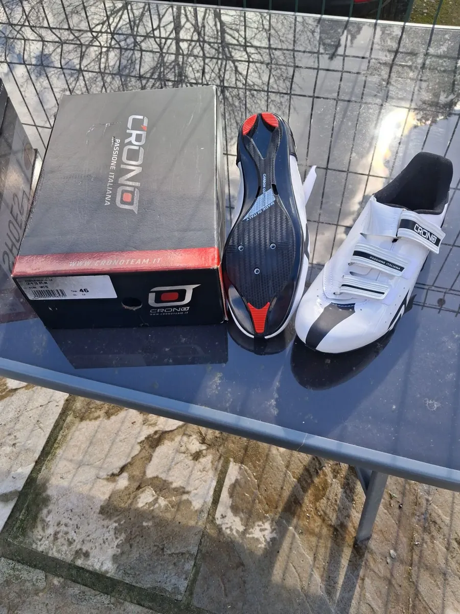 Cycling shoes - Image 2