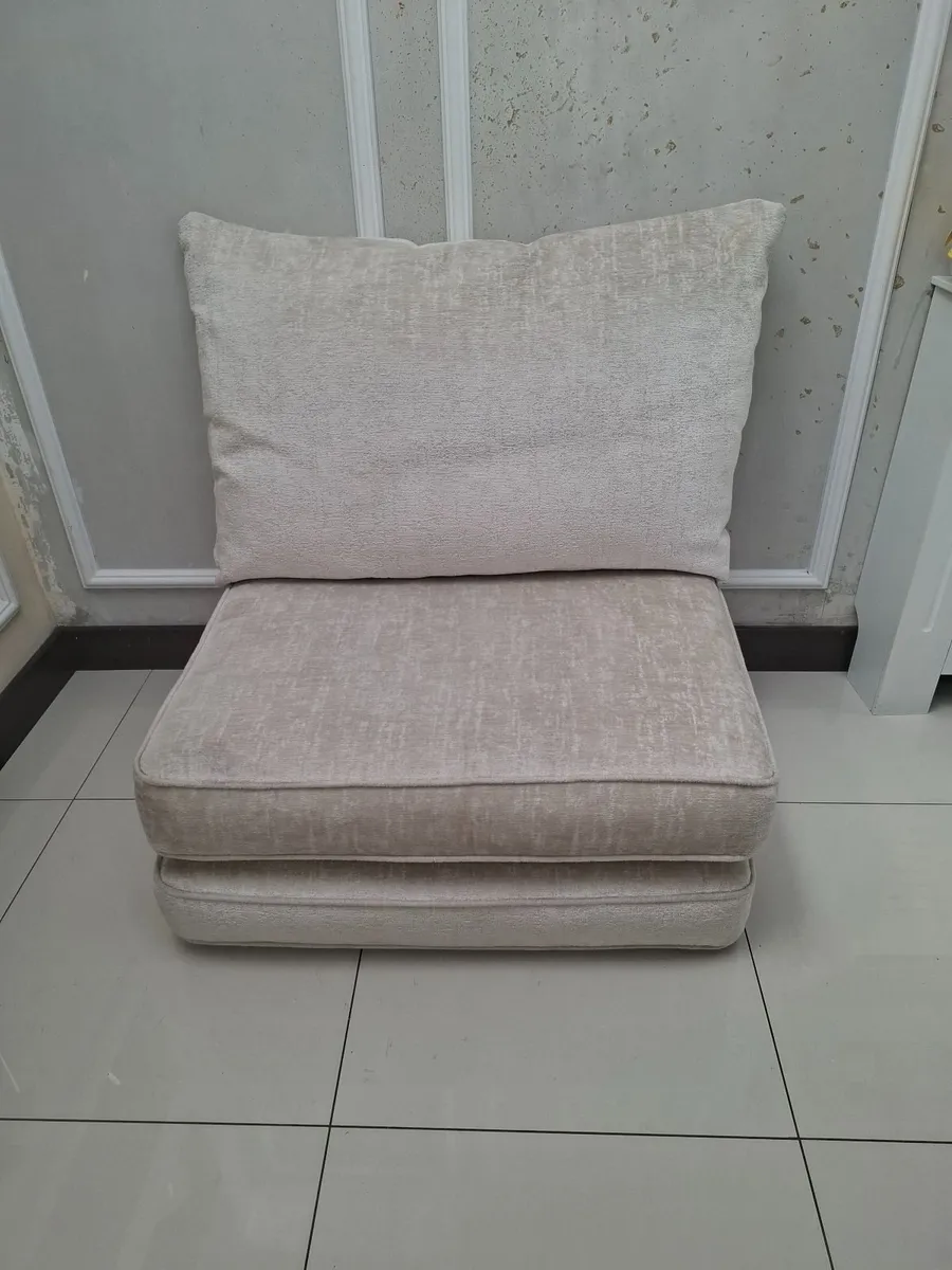 Sofa Chair - Image 3