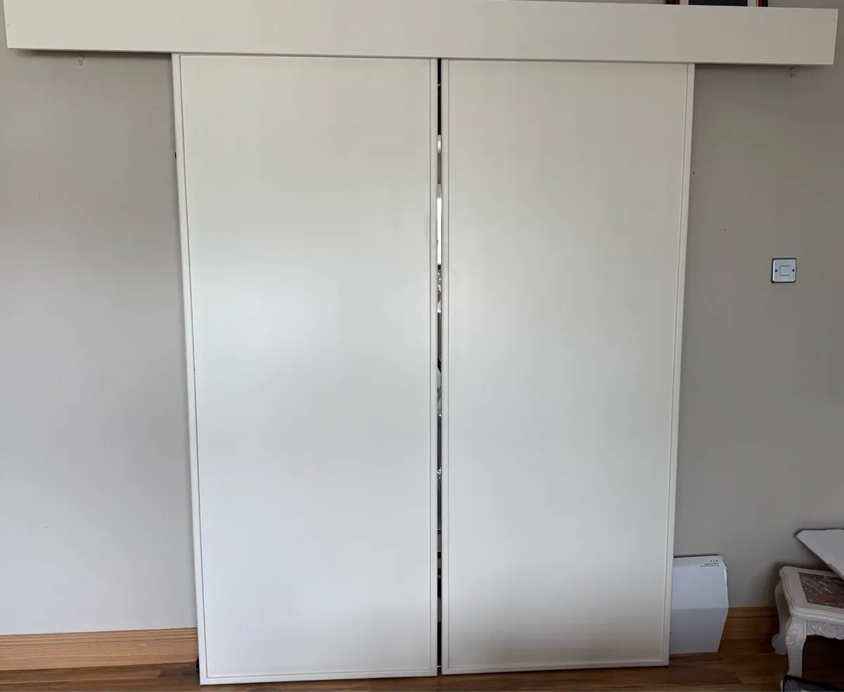 Sliding doors - Image 1