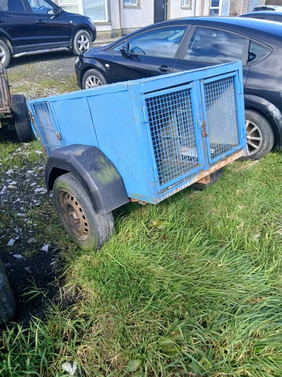 Dog trailers - Image 1