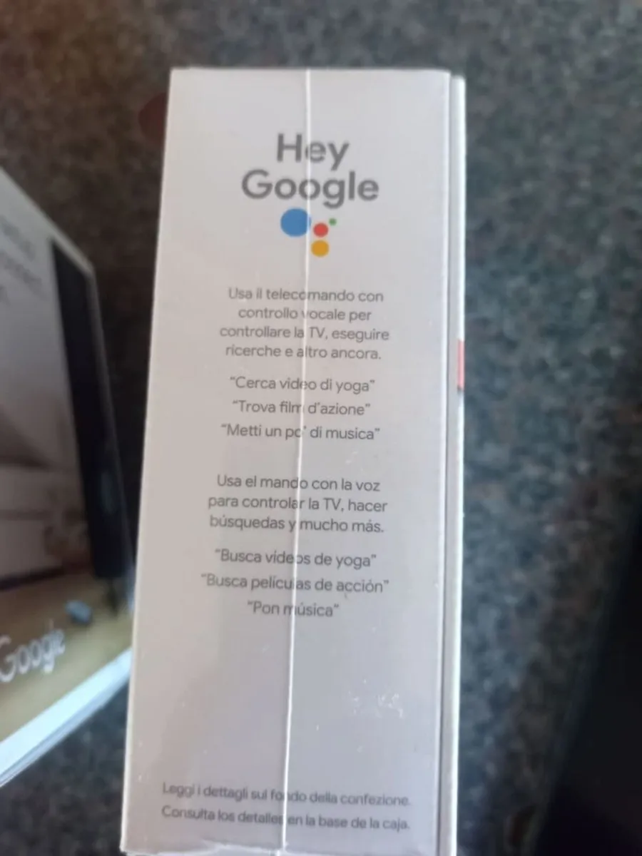 Google Chromecast with Google TV (PINK) - 4K - Image 3