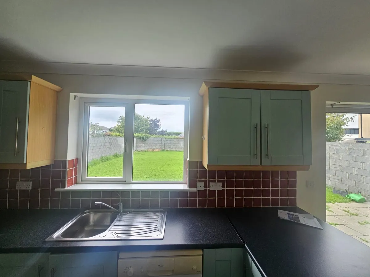 Kitchen & Utility For Free - Image 1