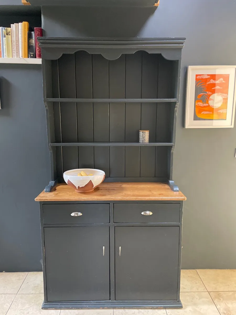 Kitchen dresser - Image 1