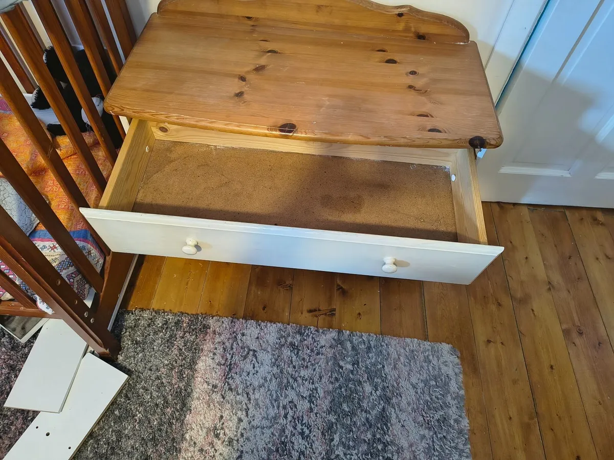 Chest of drawers - Image 3