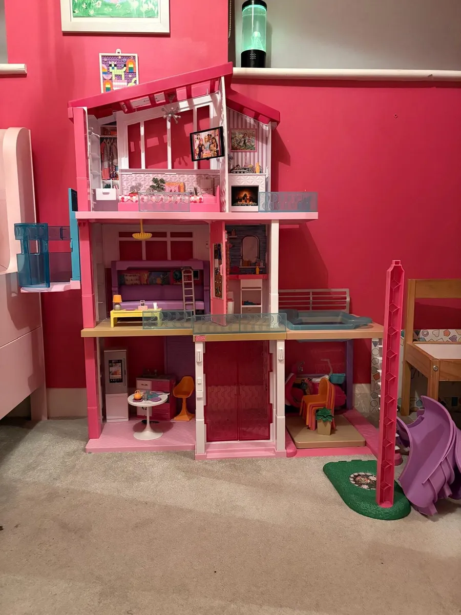 Barbie dreamhouse - Image 2