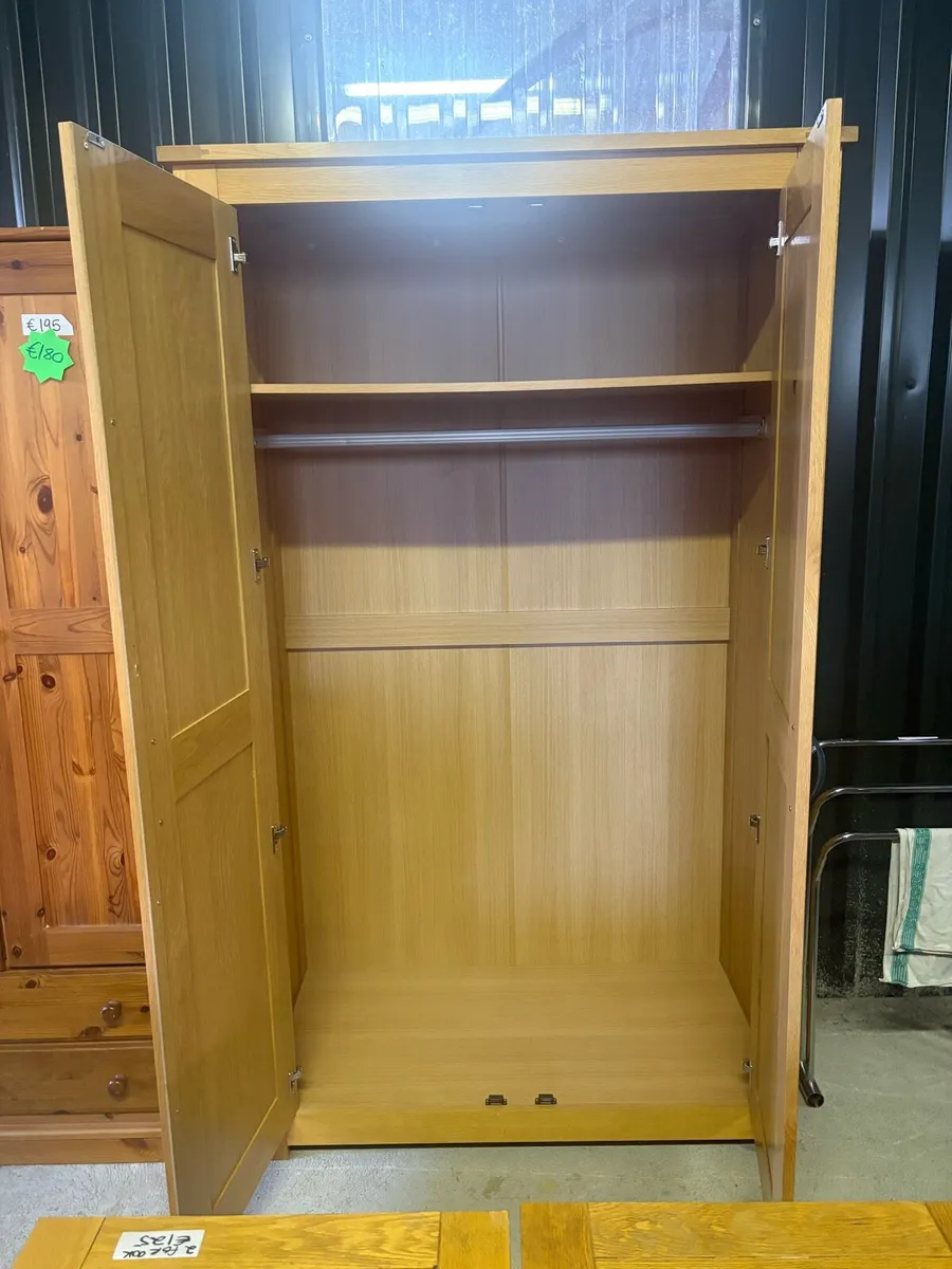 Oak wardrobe - Image 2