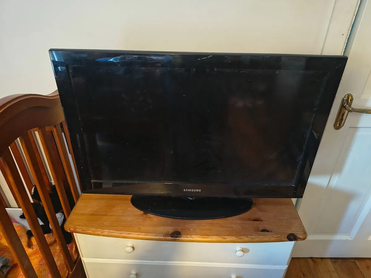 TV - old style - Image 1