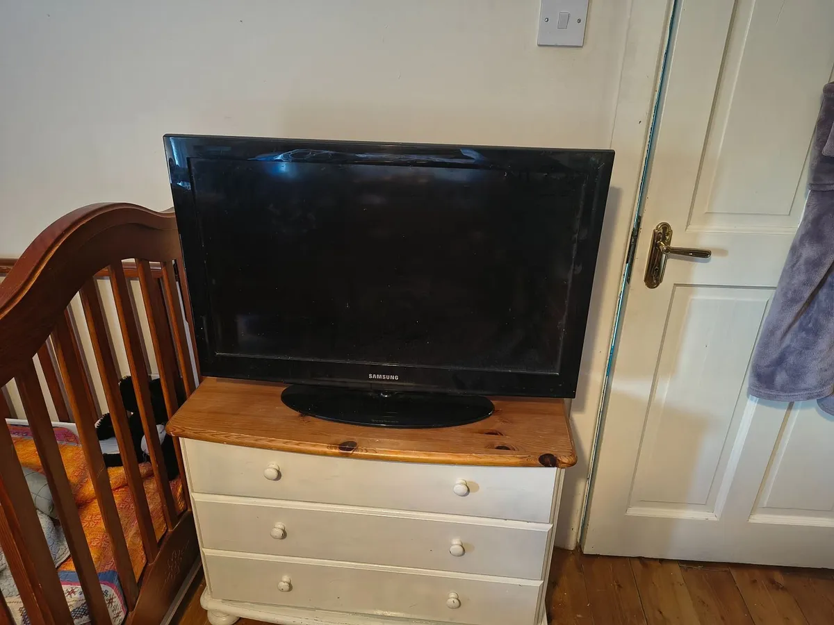 TV - old style - Image 3