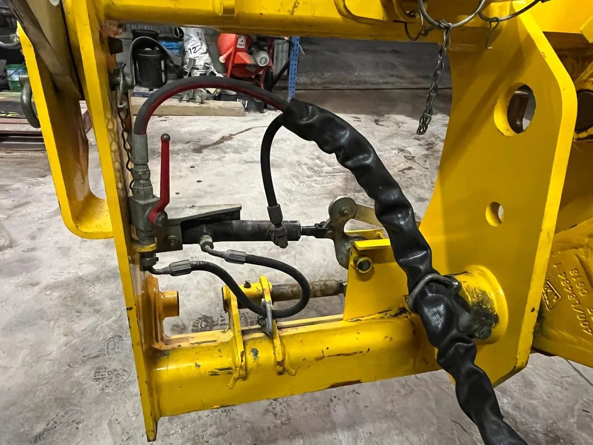 Jcb Q fit Hitch - Image 2