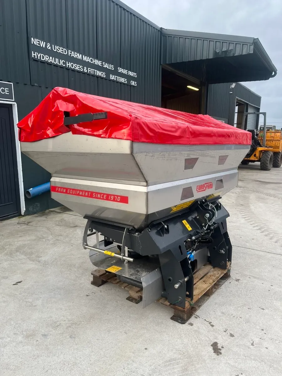 Cavallo fertiliser spreader 2500kg - Image 2