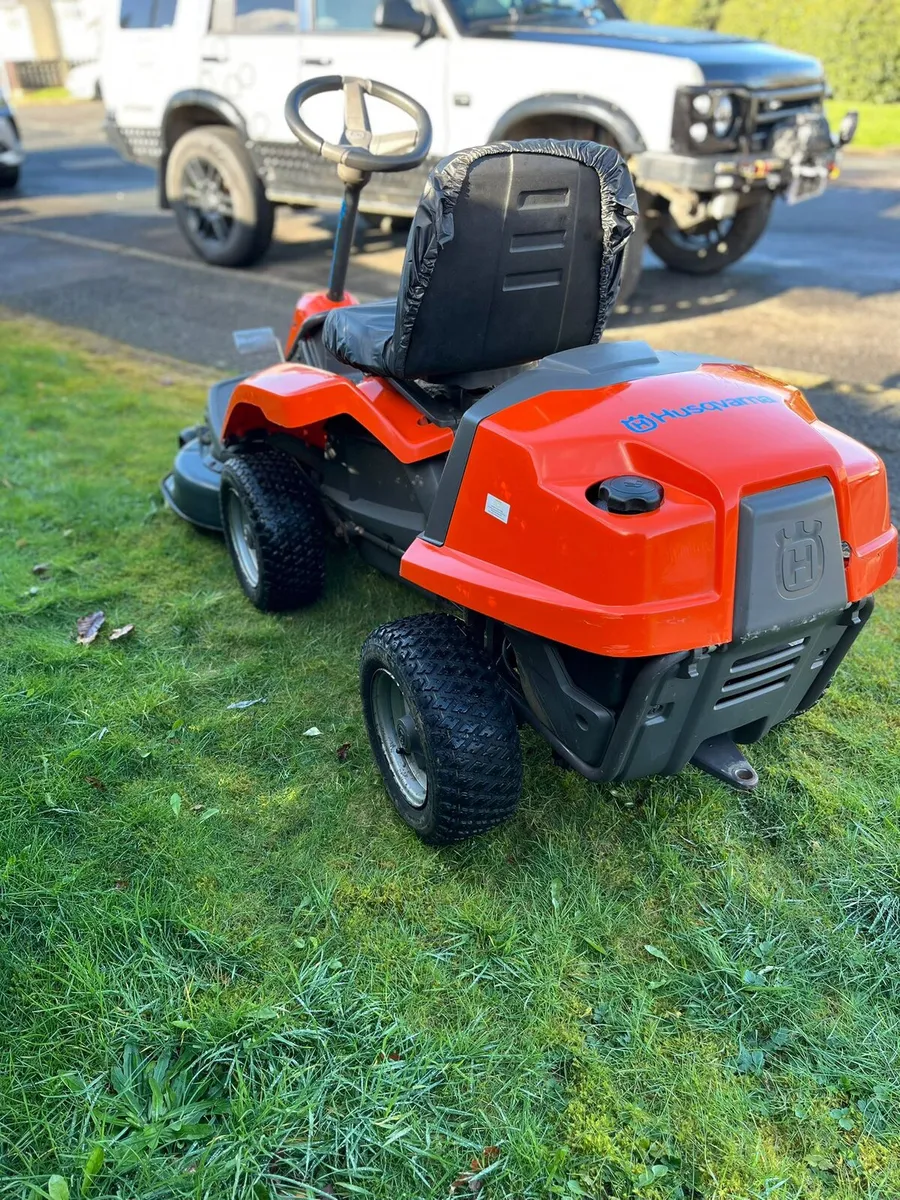 Husquvarna rider petrol ride on lawnmower - Image 4