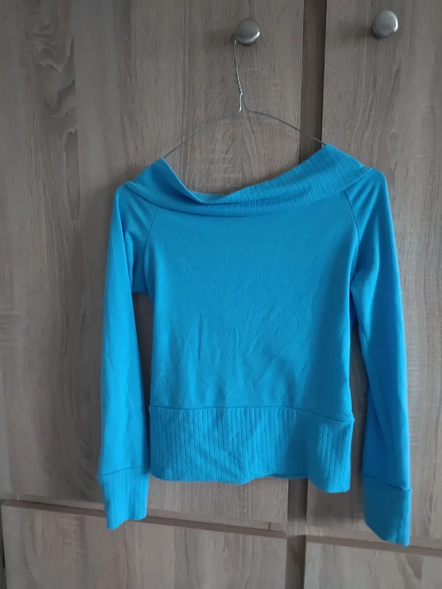 blue sweater fits sm ,m - Image 2