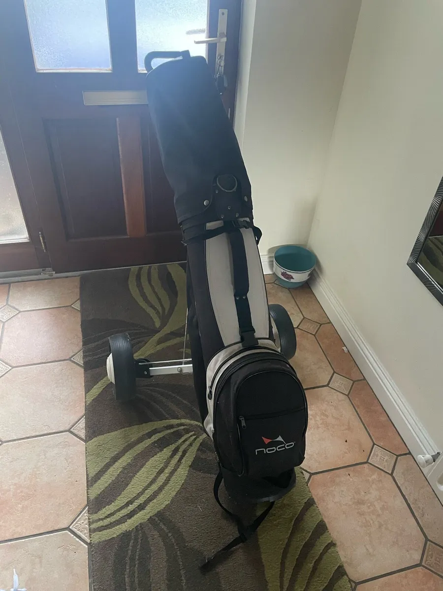 Golf clubs & kart - Image 2