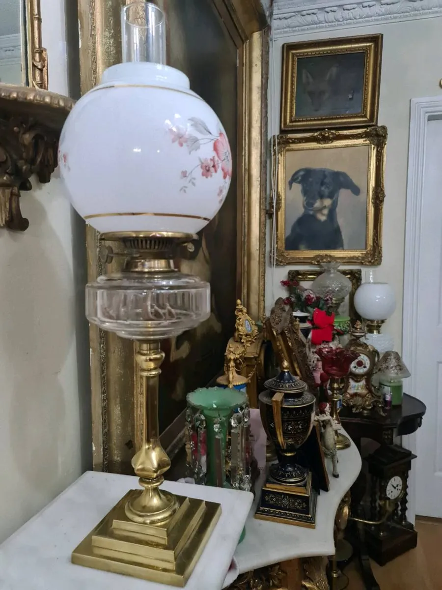 Antique oil lamps - Image 2