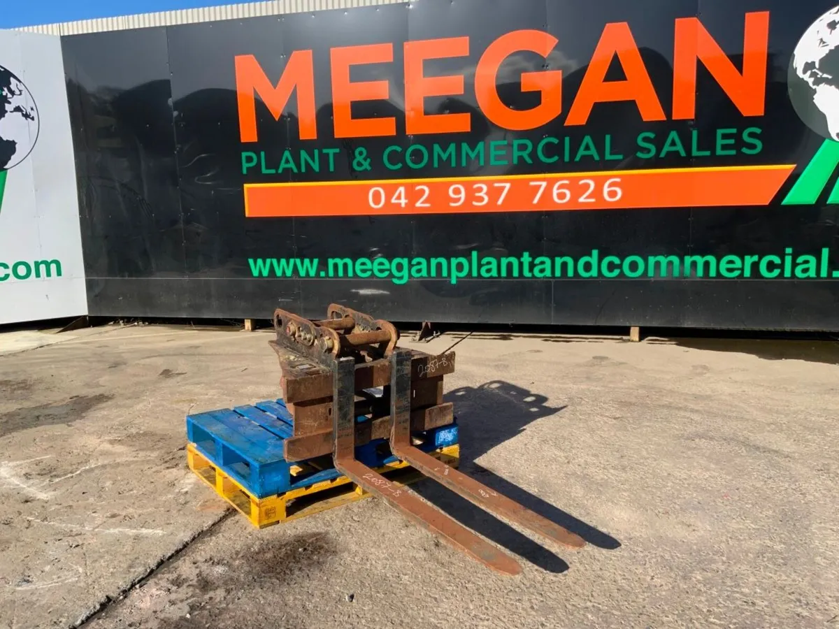 DROMONE PALLET FORKS.....65mm PINS........2087-b. - Image 1