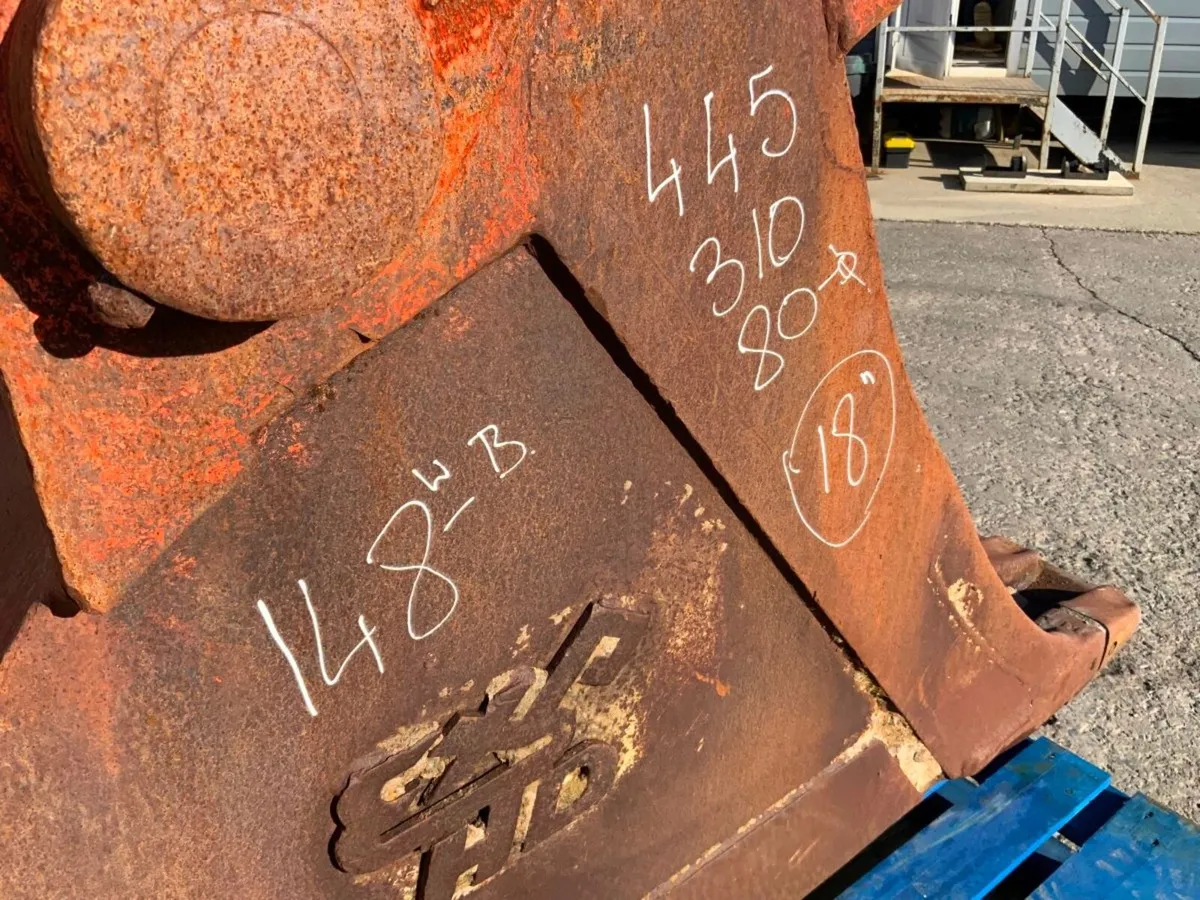 18" DIGGING BUCKET........80mm PINS    148wa. - Image 4