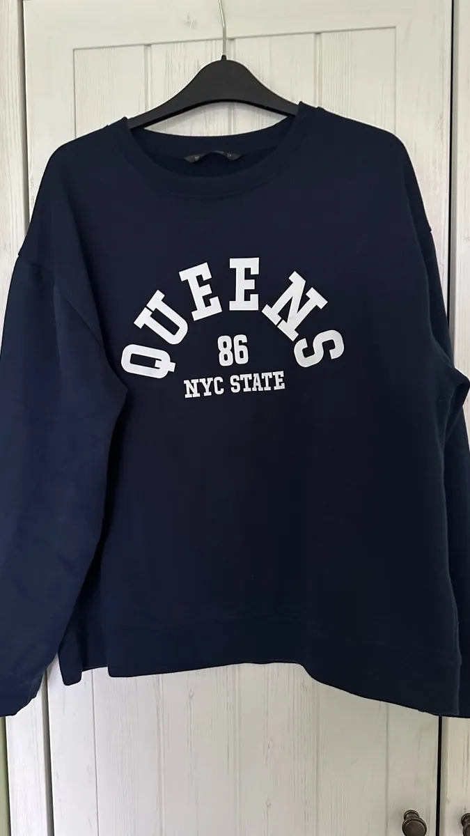 Crew neck navy jumper - Image 1