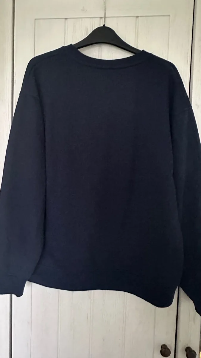 Crew neck navy jumper - Image 2