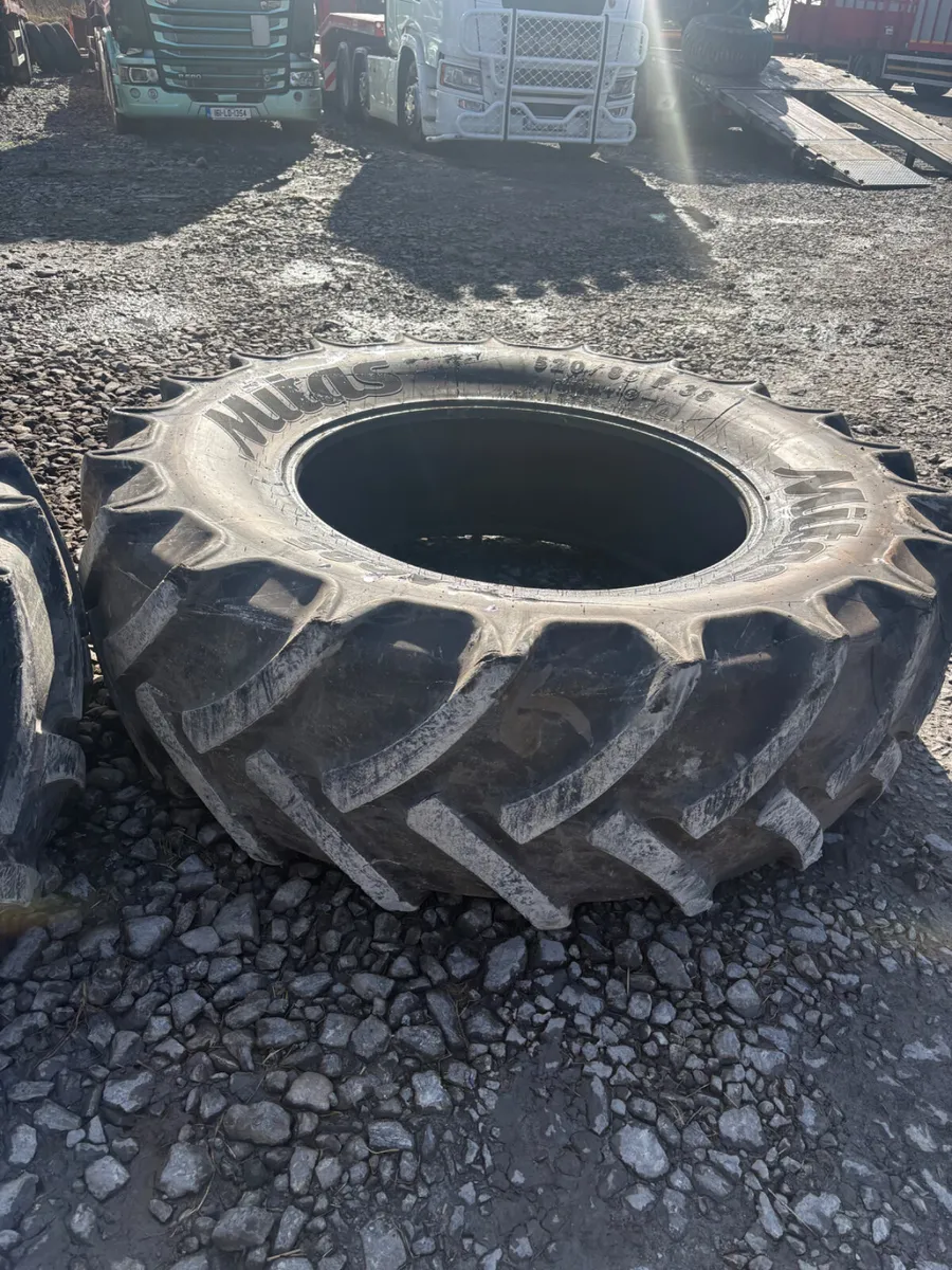 520 85 by 38 tractor tyres - Image 1