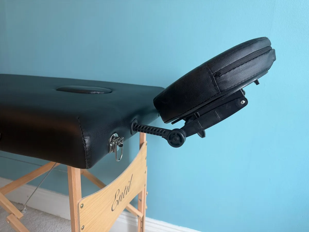Professional Foldable Travel Massage Table - Image 4