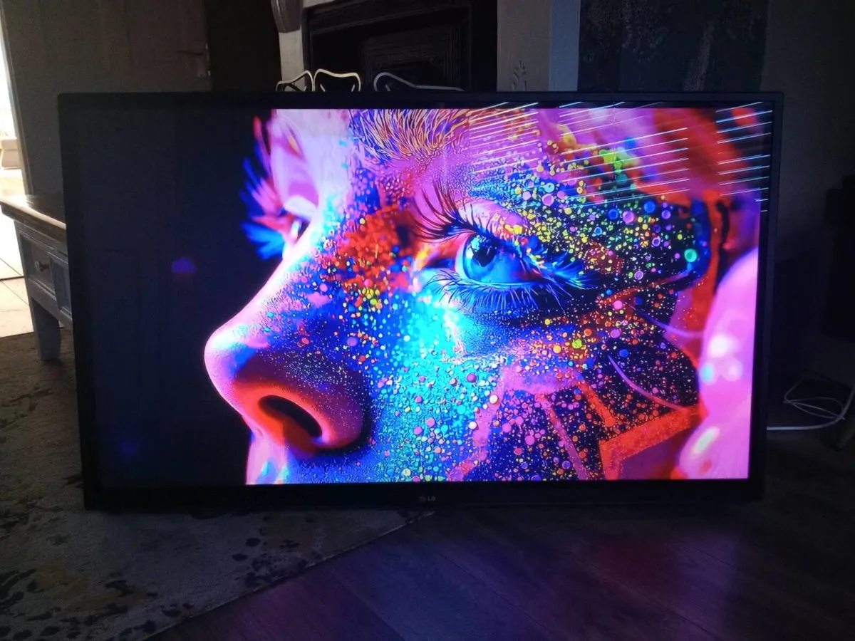 LG 50 plasma TV (not smart) 50pn6500 - Image 2