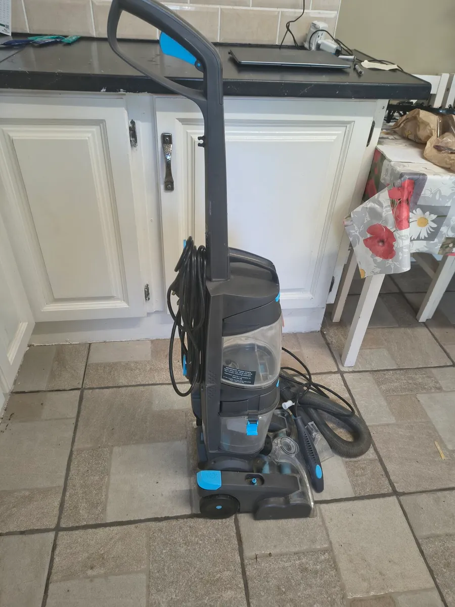 VAX Dual Power Carpet Washer with attachment - Image 3