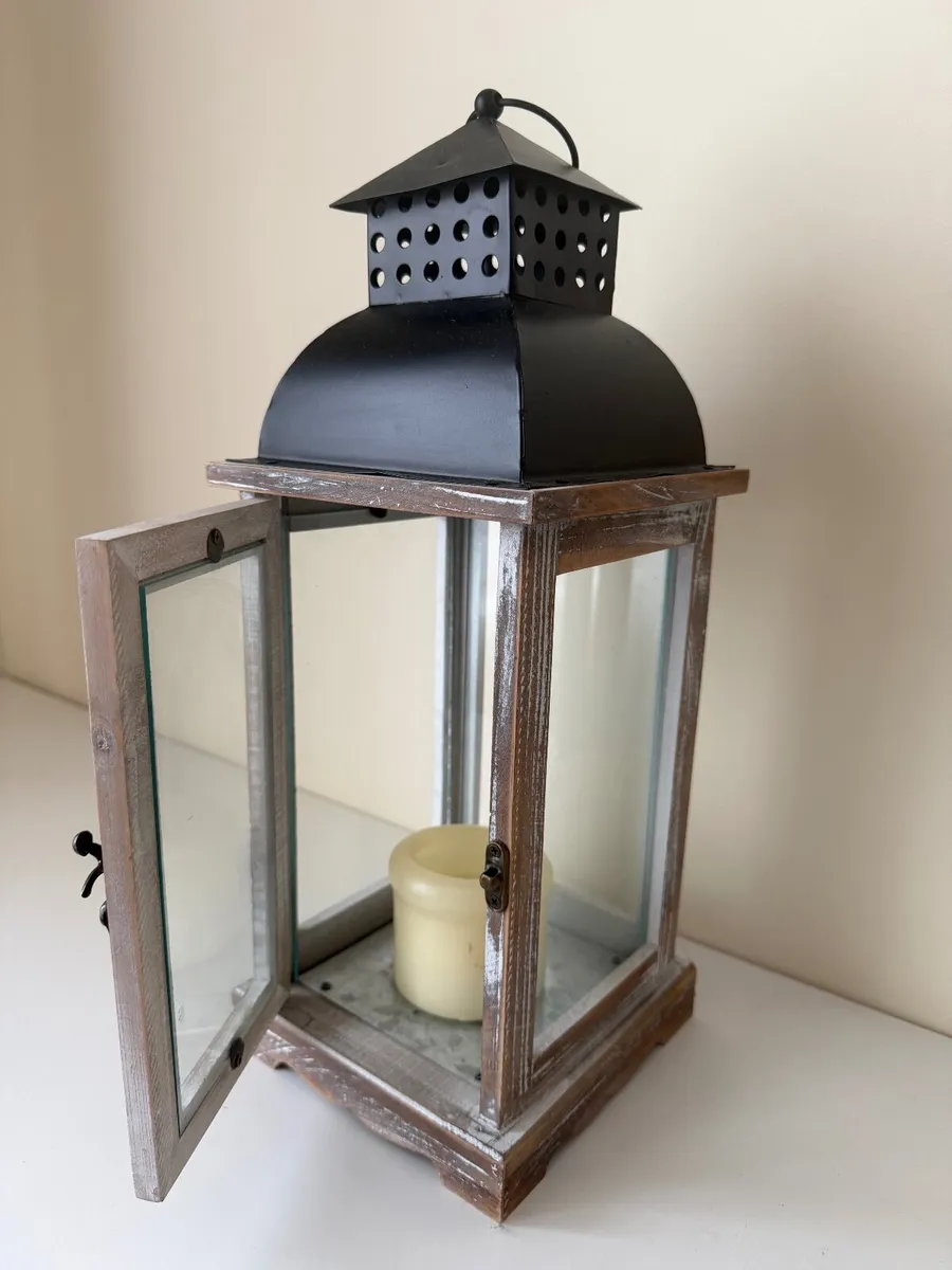 Decorative Candle Lantern - Image 1