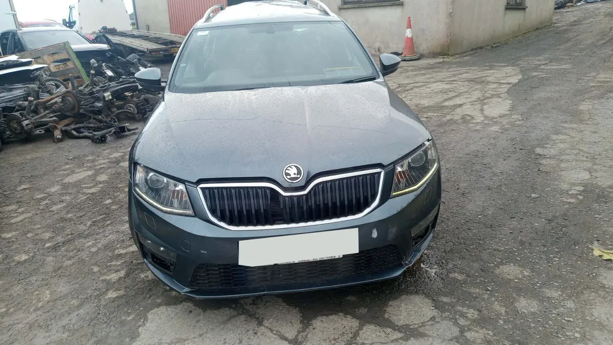 2017 Skoda Octavia Vrs 2.0d For Breaking! - Image 1
