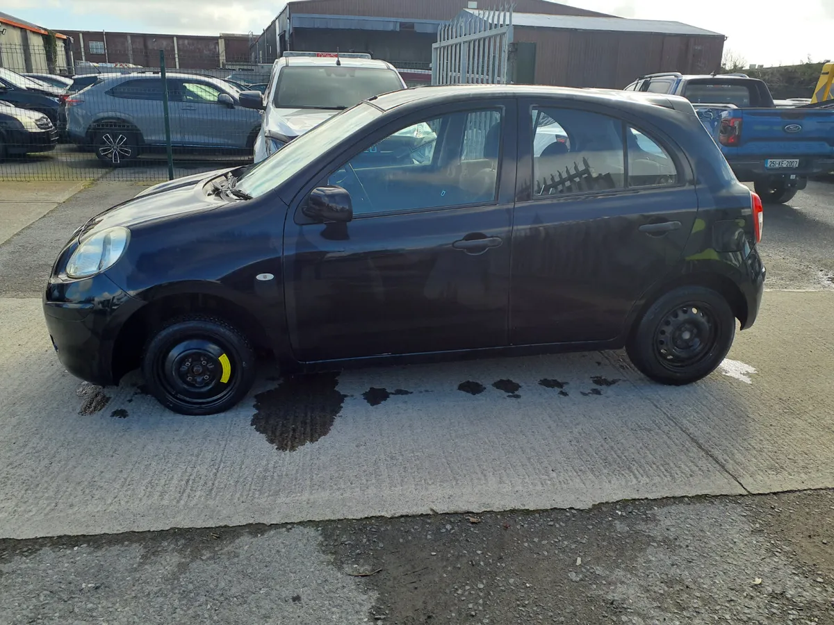 Nissan March 2012 Automatic 76,000 km - Image 3