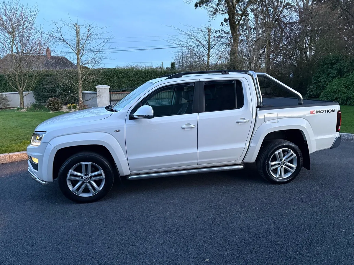 Vw Amarok 3.0 V6 Mint Condition - Image 2