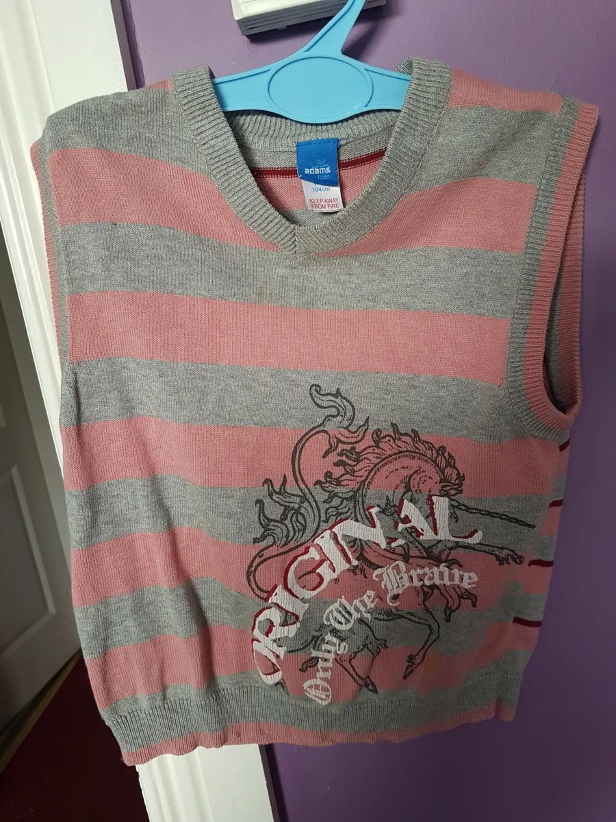 ADAMS 3/4 years old vest like new - Image 2