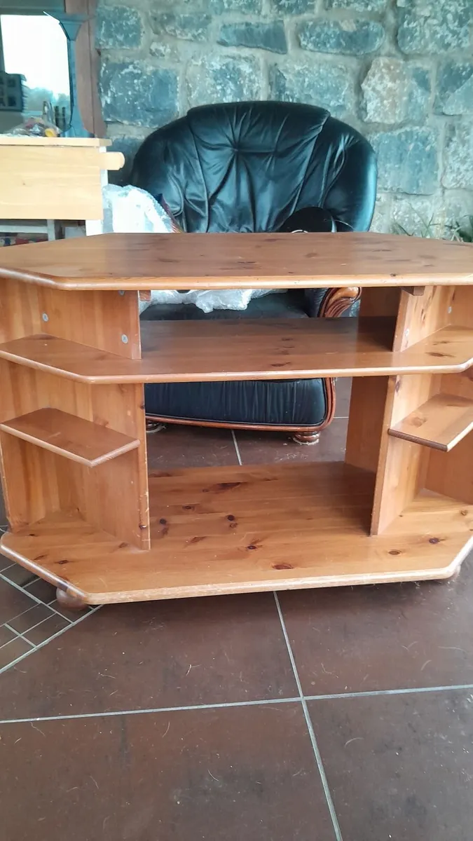 Tv cabinet - Image 1