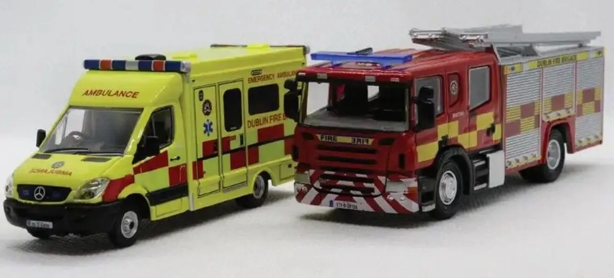 Dublin Fire Brigade : Dublin Fire Ambulance - Image 1