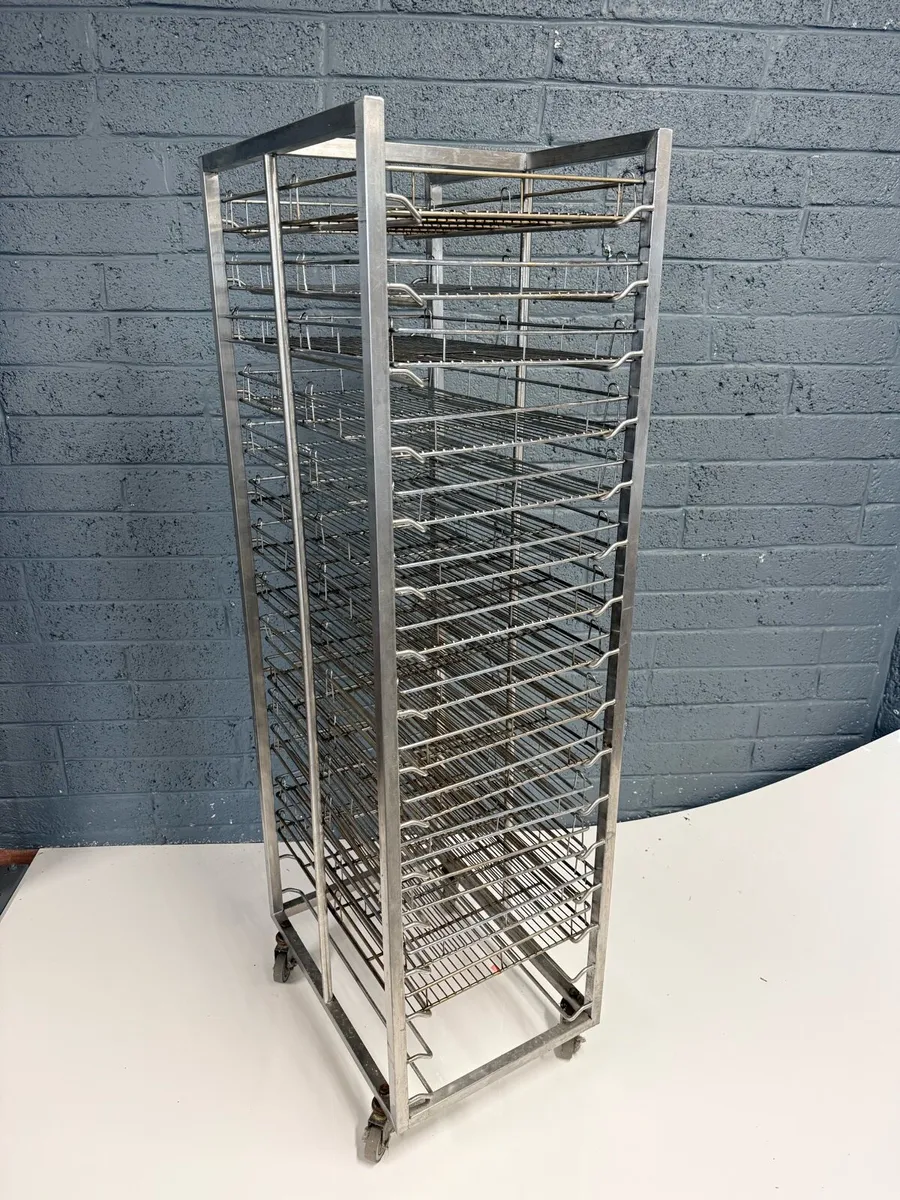 Bakery trolley & Trays - Image 1