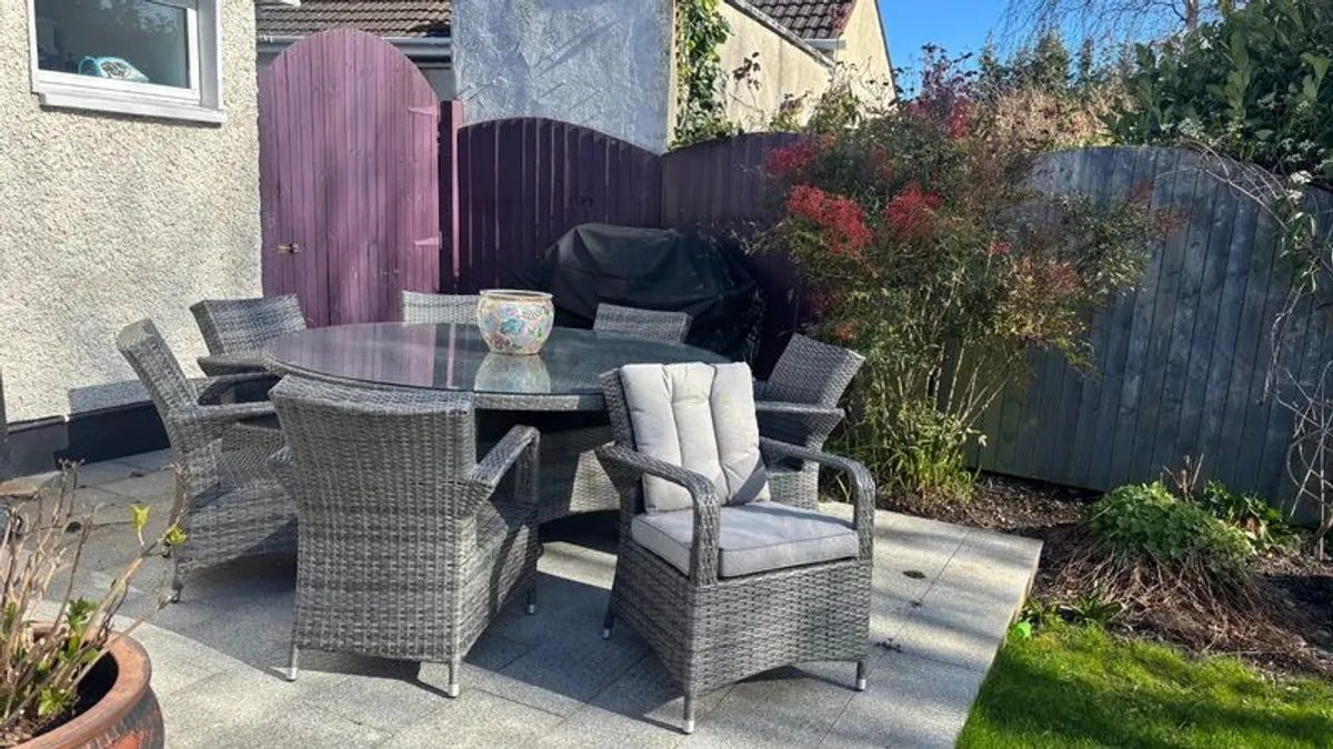 Rathwood Garden table and 8 chairs - Image 2