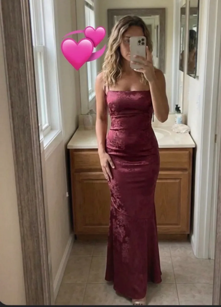 Evening/Graduation Dress - Image 1