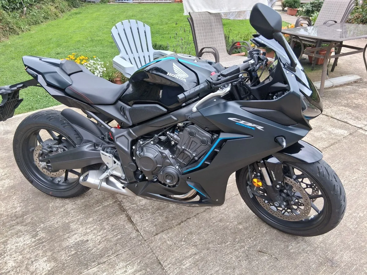 Honda cbr 650 r 2023 - Image 1