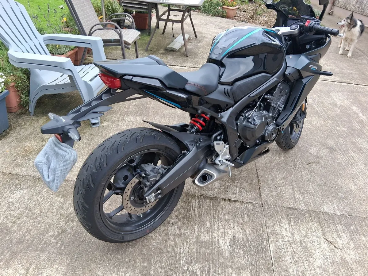 Honda cbr 650 r 2023 - Image 4