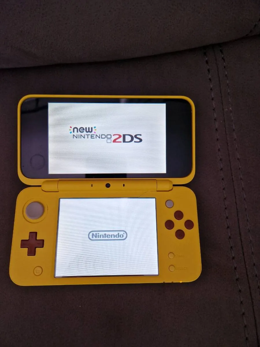 New 2ds XL Pikachu Edition - Image 1