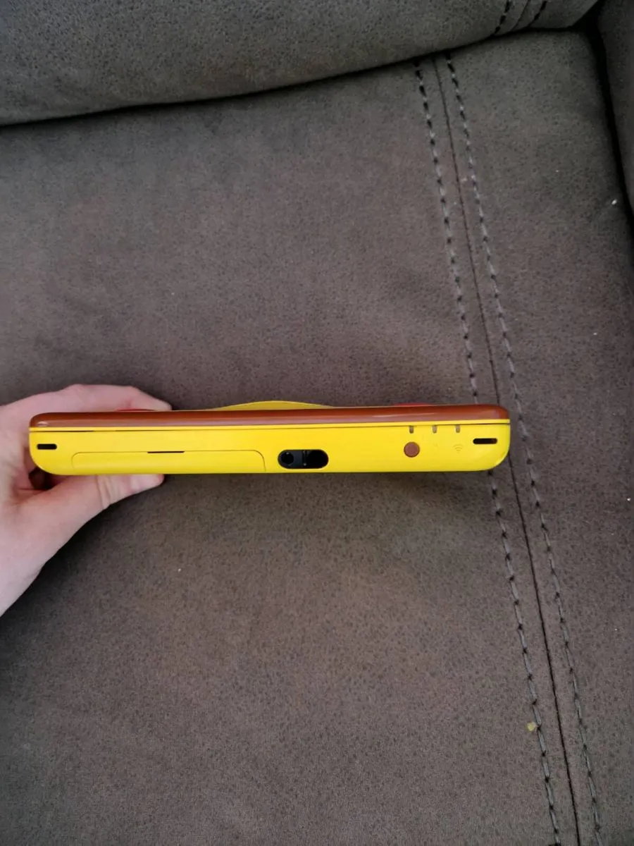 New 2ds XL Pikachu Edition - Image 2