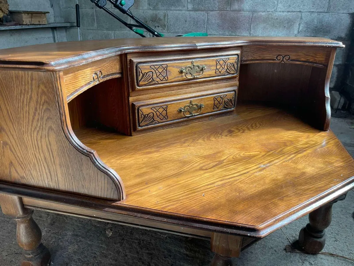 Solid antique wooden corner desk - Image 1