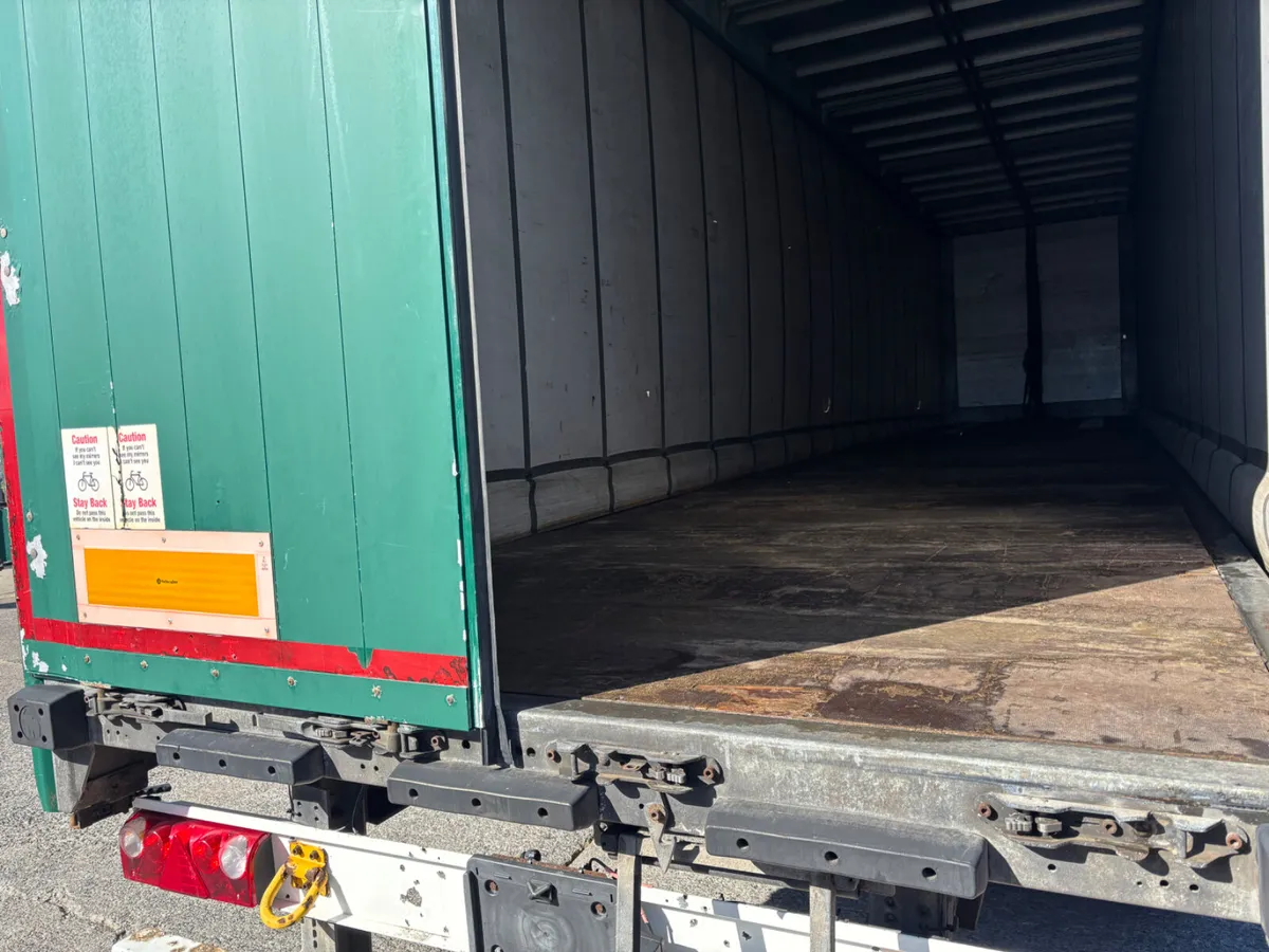 Schmitz Curtainsider 4.2 High Tested SAF axles - Image 3