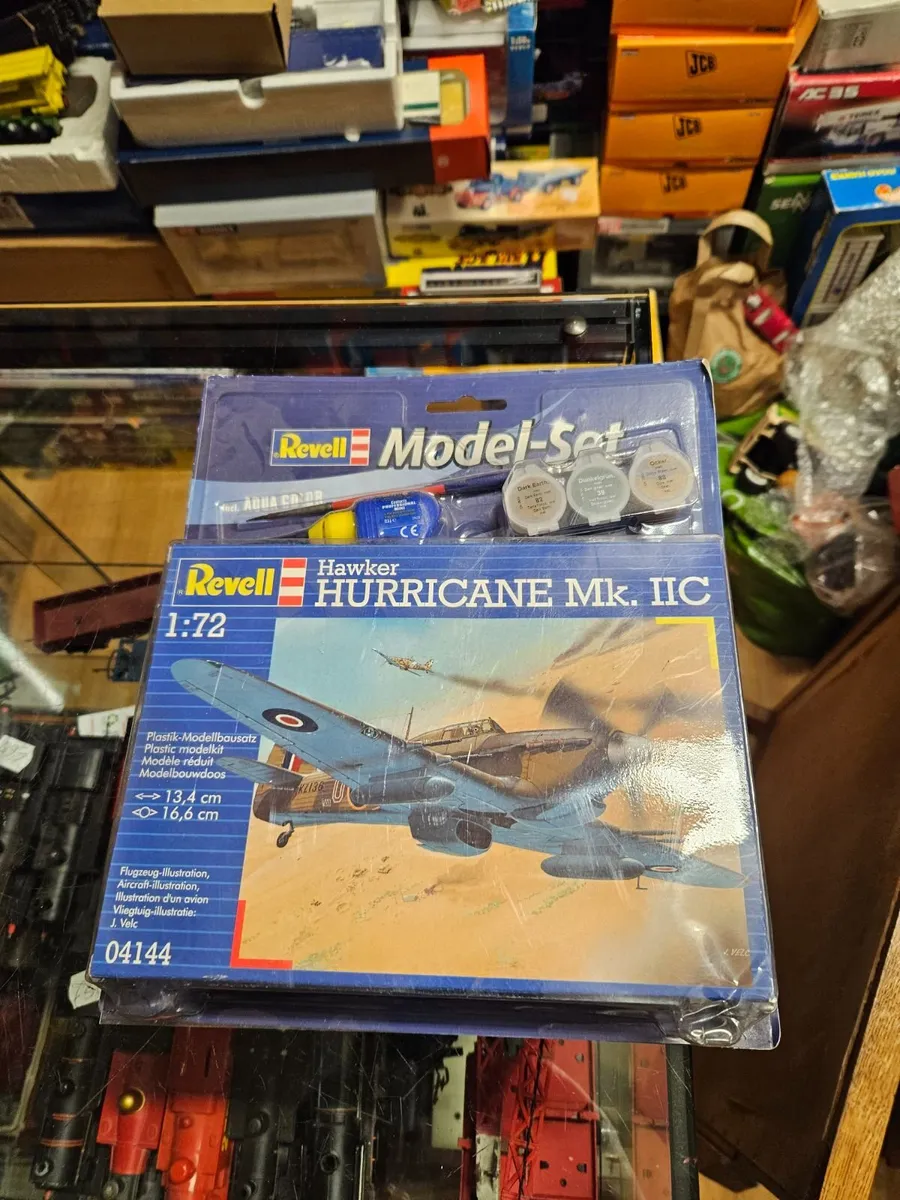 Airfix Revell RAF Hawker Hurricane - Image 4